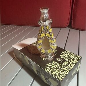Nasma concentrated perfume oil by Atyaab
NIB